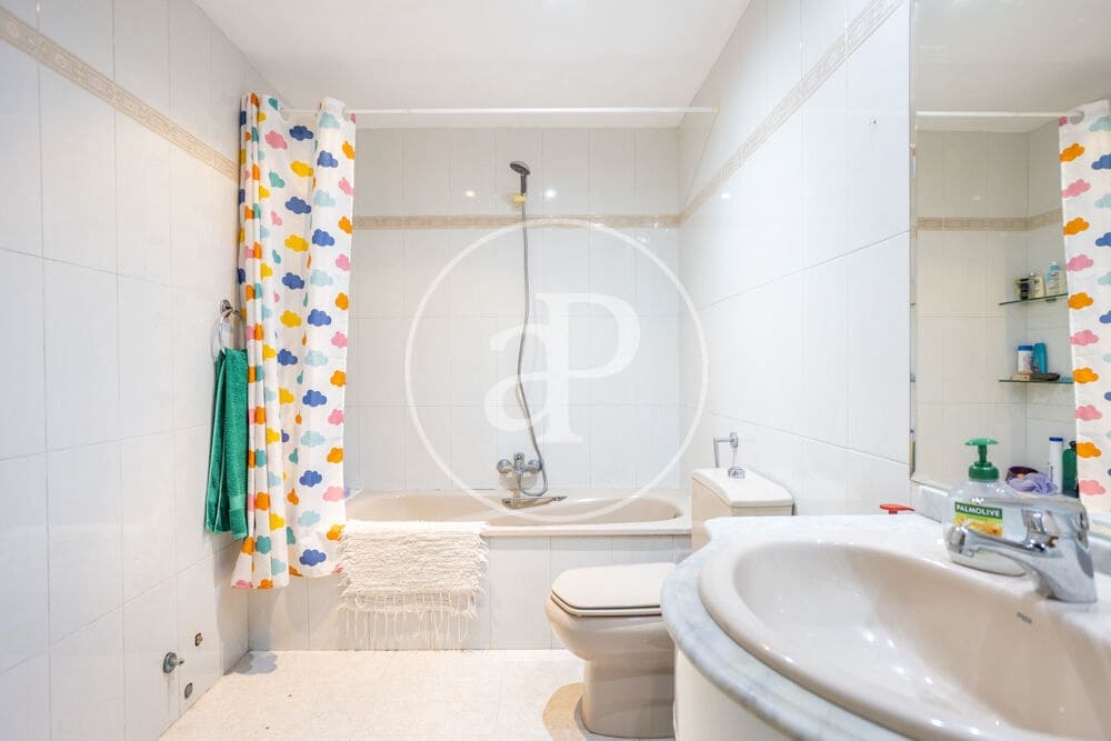 3 slaapkamer Appartement te koop in Valencia stad met garage - € 460.000 (Ref: 9240460)