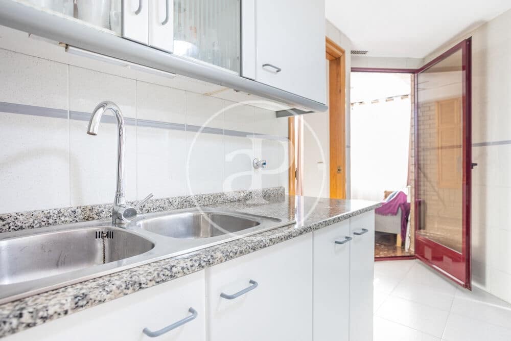 3 slaapkamer Appartement te koop in Valencia stad met garage - € 460.000 (Ref: 9240460)