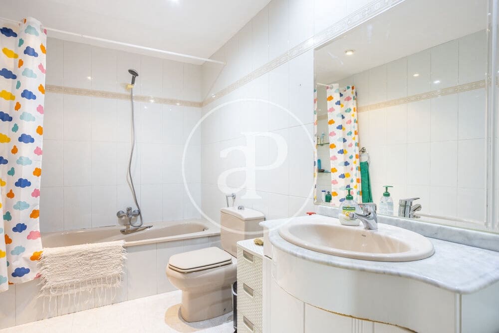 3 slaapkamer Appartement te koop in Valencia stad met garage - € 460.000 (Ref: 9240460)