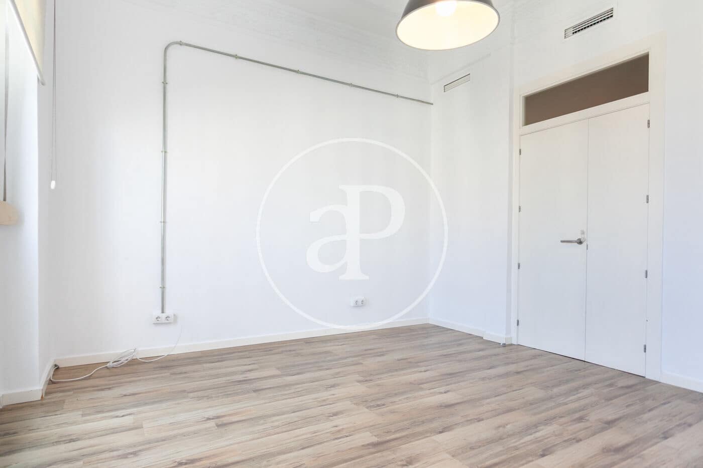 2 soveværelse Lejlighed til leje i Valencia by - € 1.800 (Ref: 9243456)