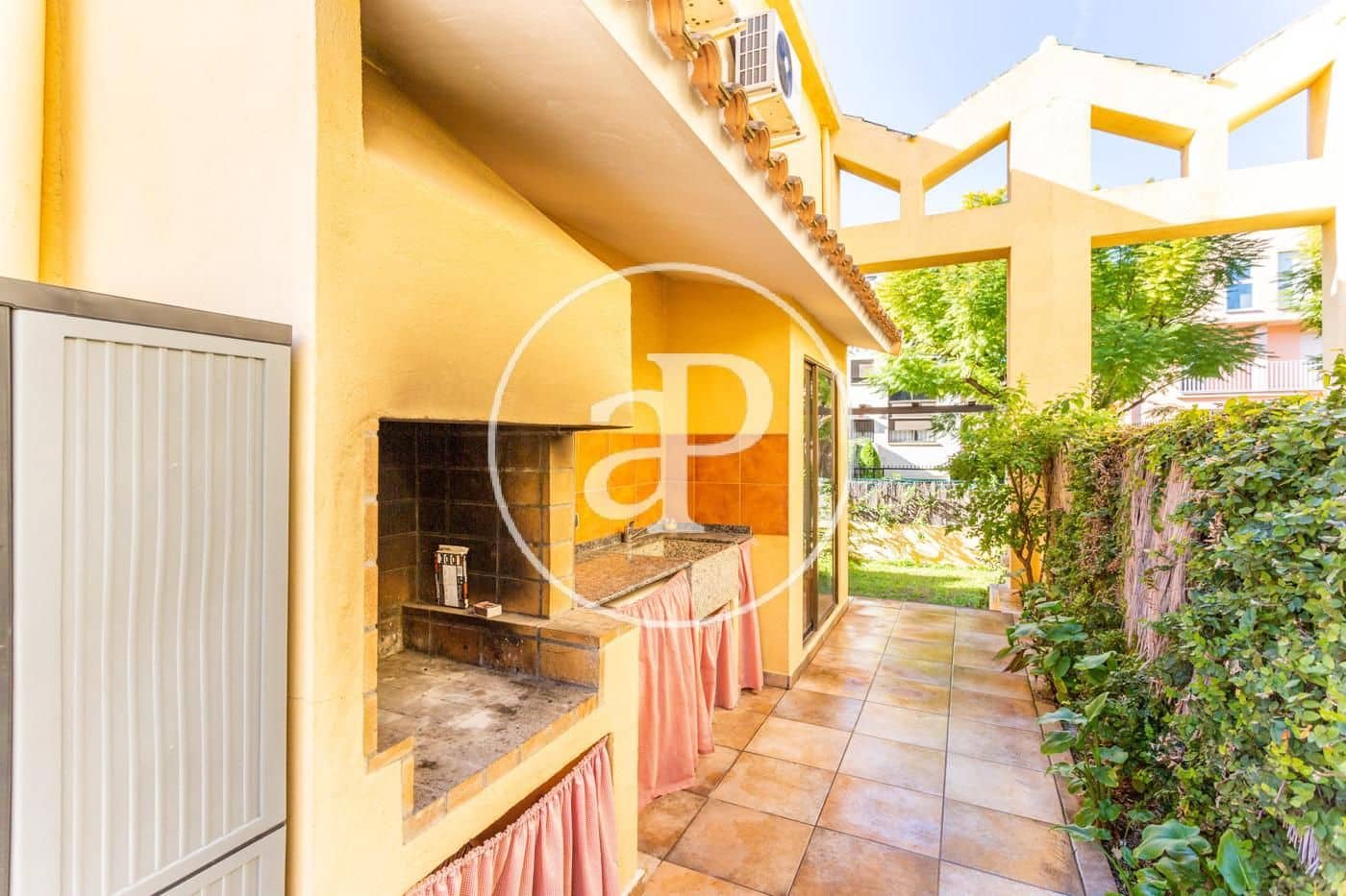 5 makuuhuone Huvila vuokrattavana paikassa Picanya mukana uima-altaan - 2 500 € (Ref: 9243457)