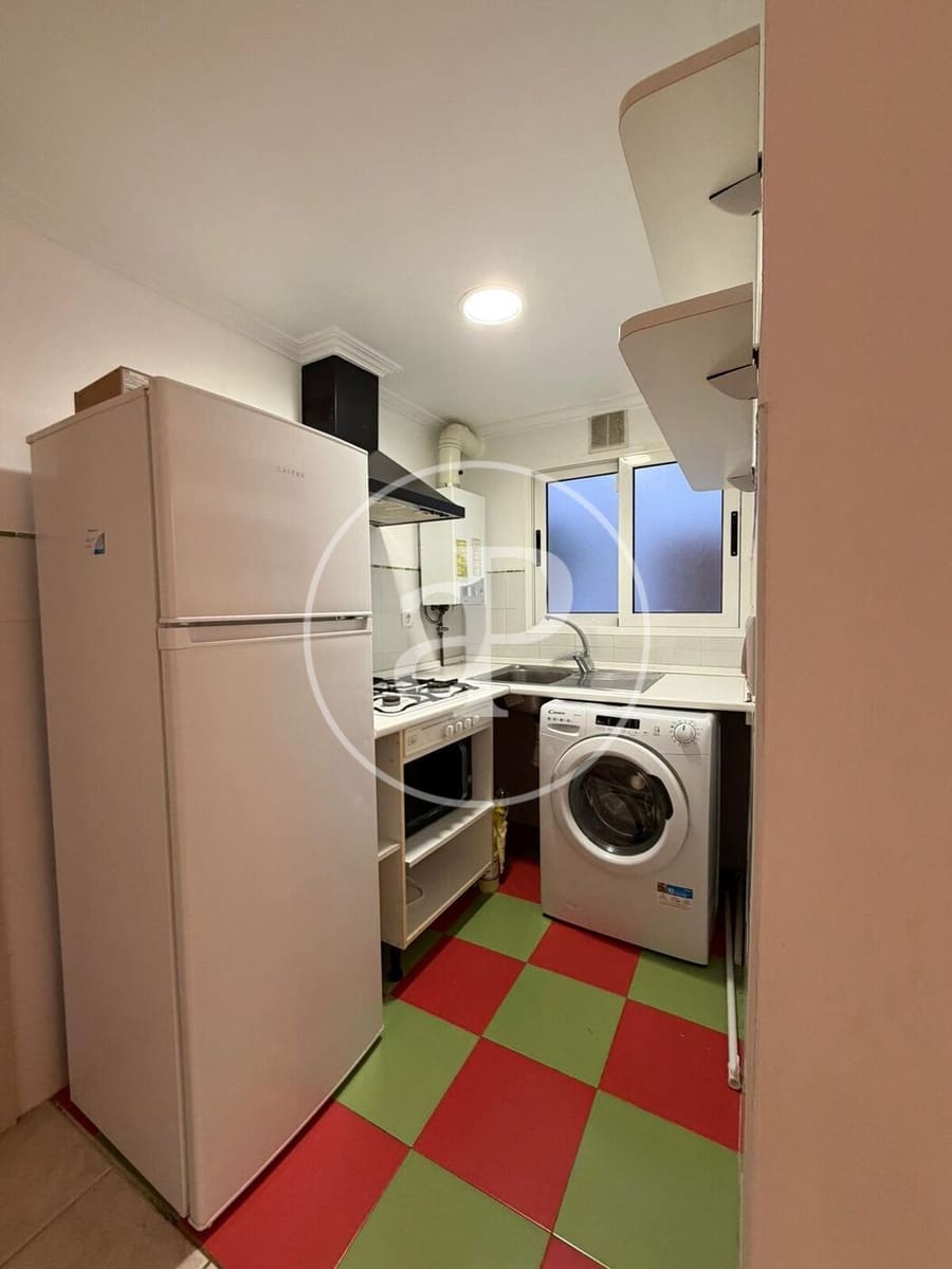 2 sypialnia Apartament do wynajęcia w Miasto Walencja - 1 000 € (Ref: 9247359)