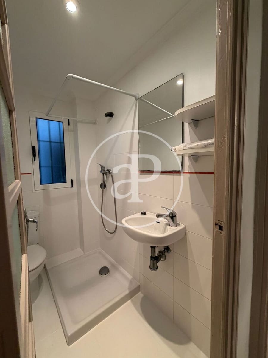 2 sypialnia Apartament do wynajęcia w Miasto Walencja - 1 000 € (Ref: 9247359)