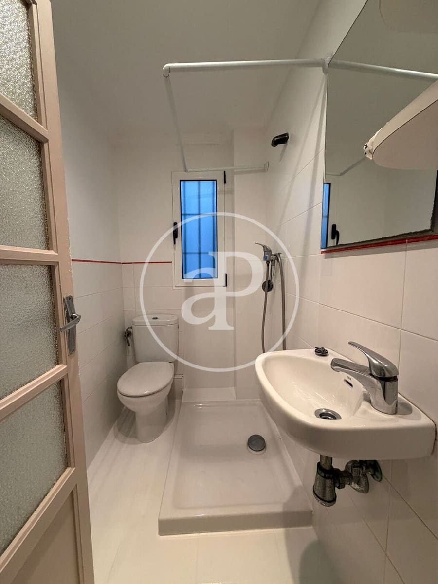 2 sypialnia Apartament do wynajęcia w Miasto Walencja - 1 000 € (Ref: 9247359)