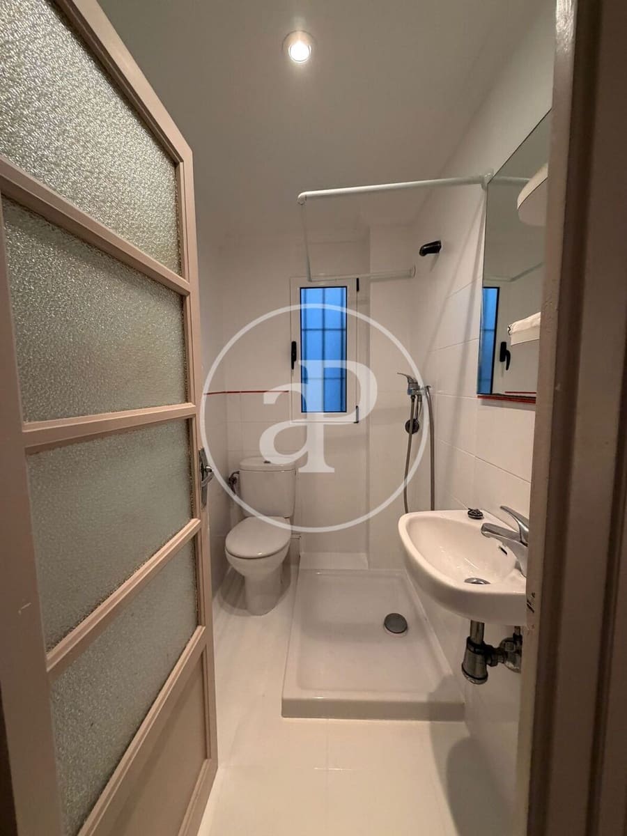 2 sypialnia Apartament do wynajęcia w Miasto Walencja - 1 000 € (Ref: 9247359)