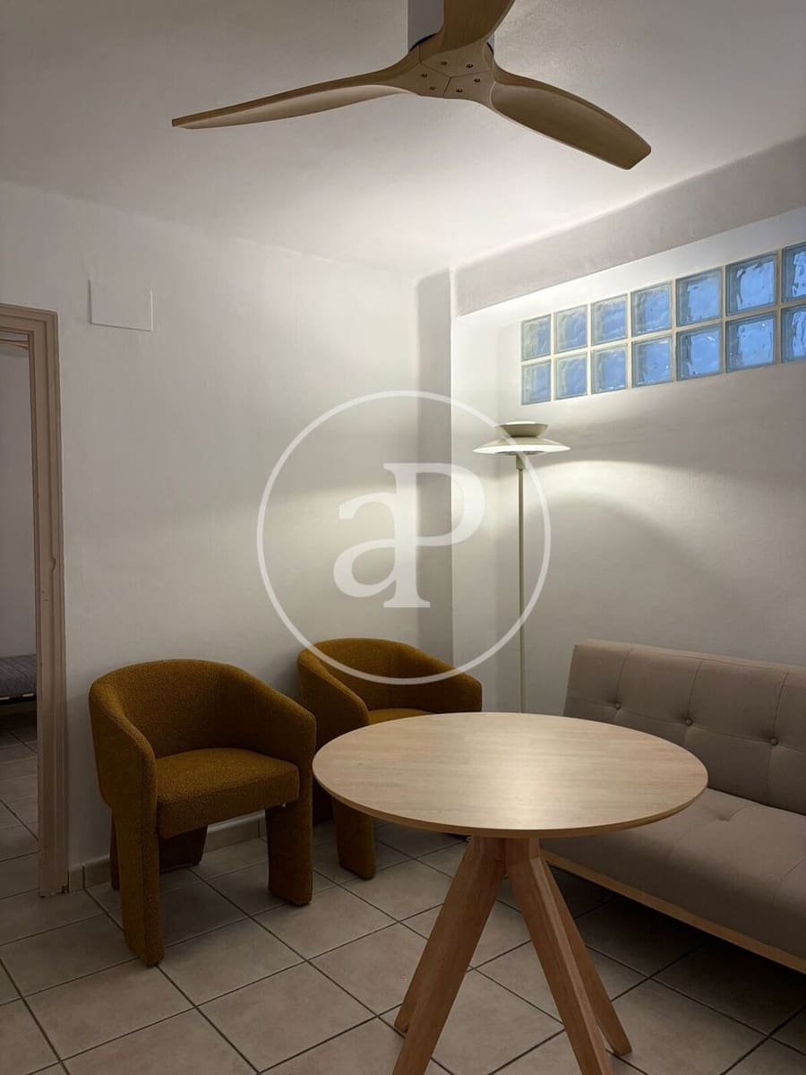 2 sypialnia Apartament do wynajęcia w Miasto Walencja - 1 000 € (Ref: 9247359)