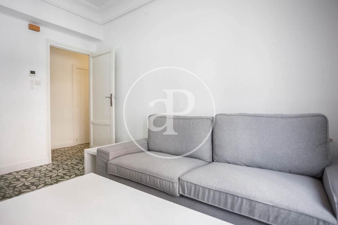 5 soverom Leilighet til leie i Valencia by - € 2 200 (Ref: 9255351)