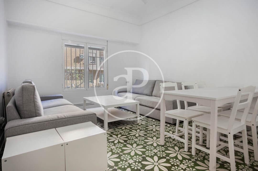 5 soverom Leilighet til leie i Valencia by - € 2 200 (Ref: 9255351)