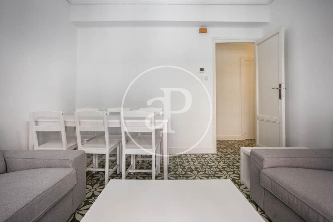 5 soverom Leilighet til leie i Valencia by - € 2 200 (Ref: 9255351)