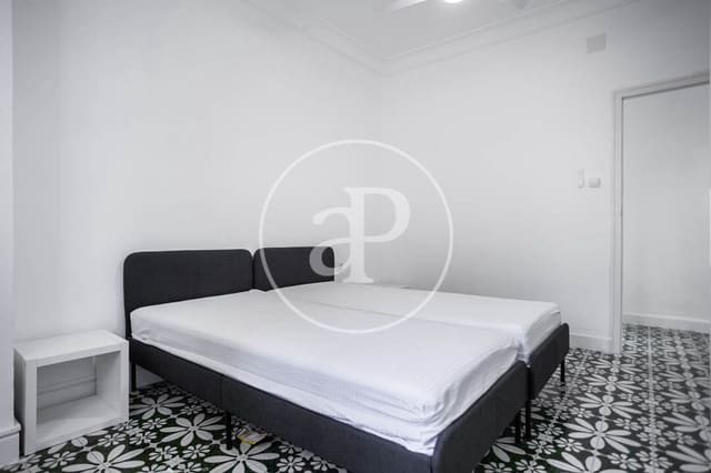 5 soveværelse Lejlighed til leje i La Gran Via, Valencia by - € 2.200 (Ref: 9255351)