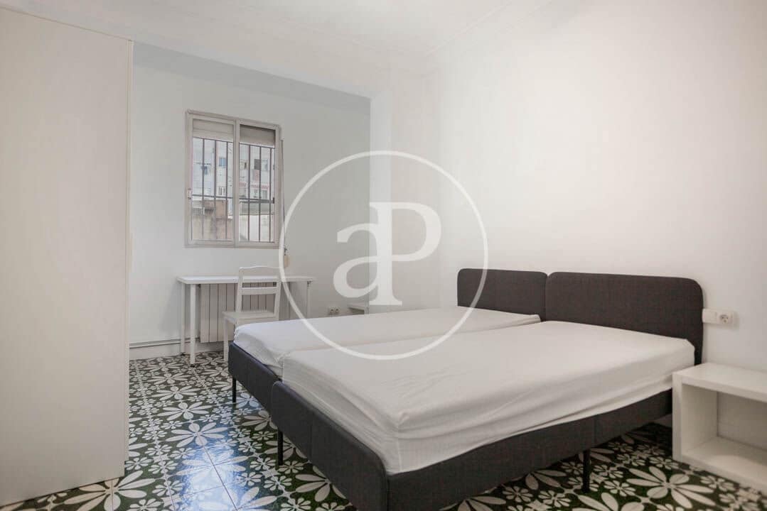 5 soverom Leilighet til leie i Valencia by - € 2 200 (Ref: 9255351)