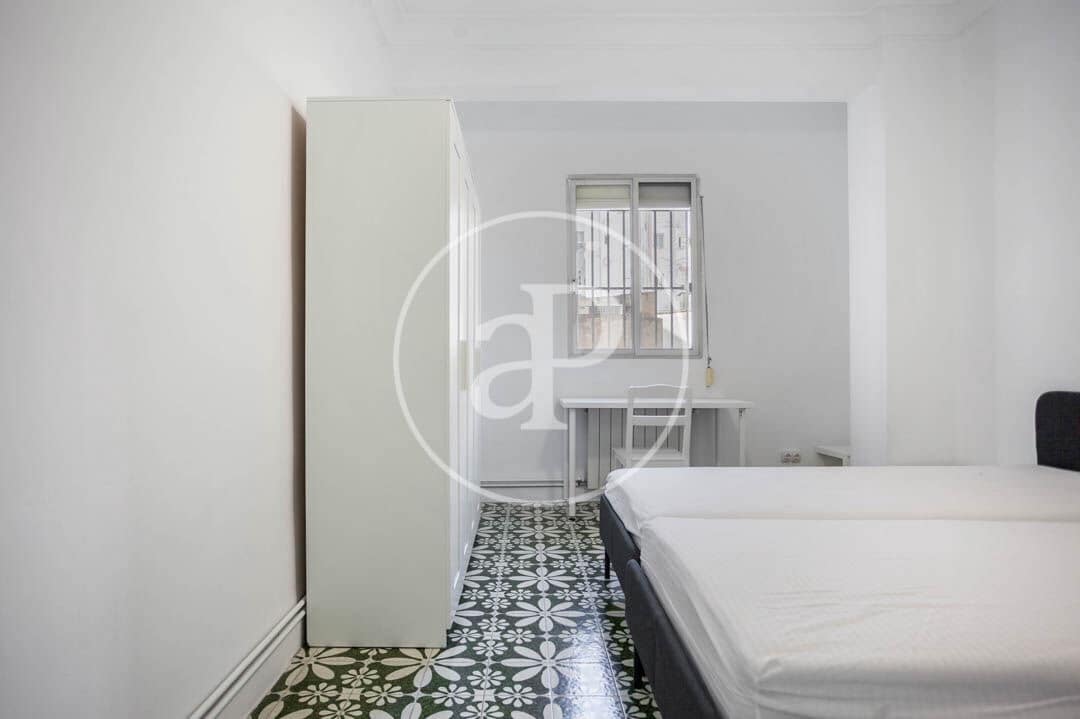 5 soverom Leilighet til leie i Valencia by - € 2 200 (Ref: 9255351)