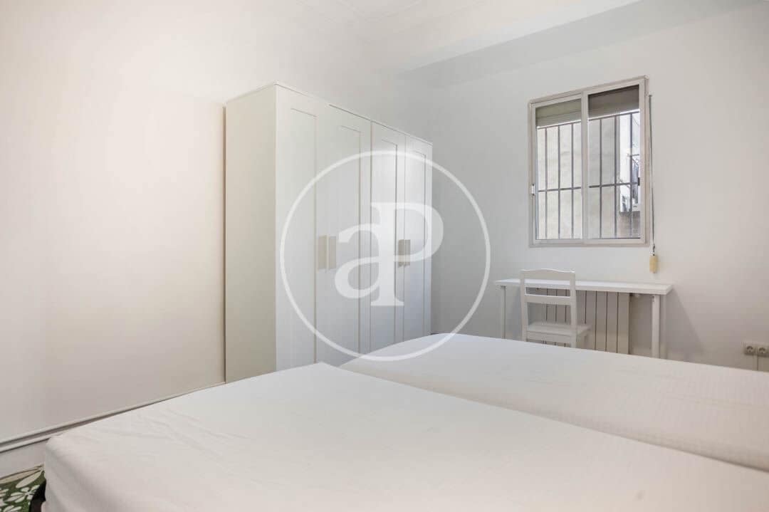 5 soverom Leilighet til leie i Valencia by - € 2 200 (Ref: 9255351)