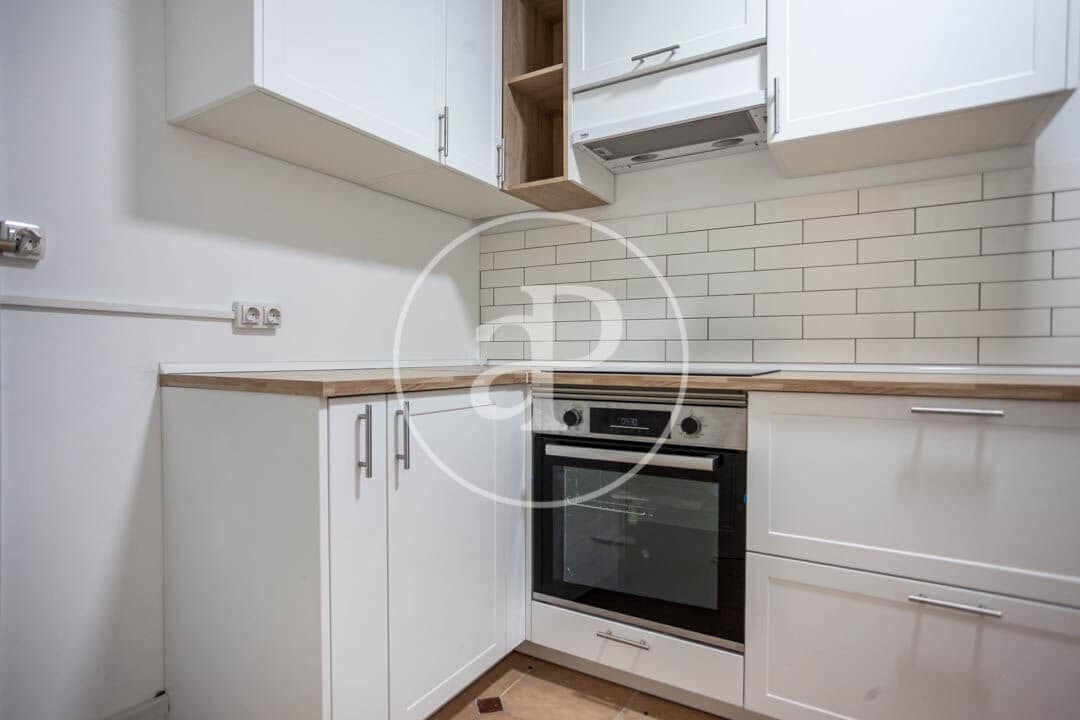 5 soverom Leilighet til leie i Valencia by - € 2 200 (Ref: 9255351)