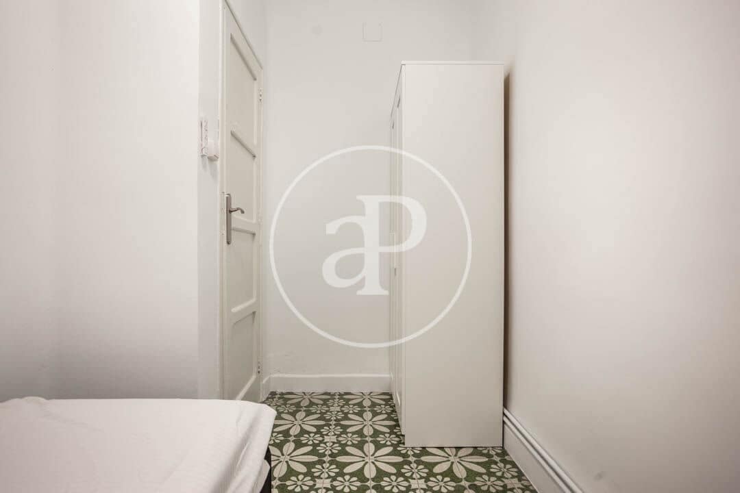 5 soverom Leilighet til leie i Valencia by - € 2 200 (Ref: 9255351)