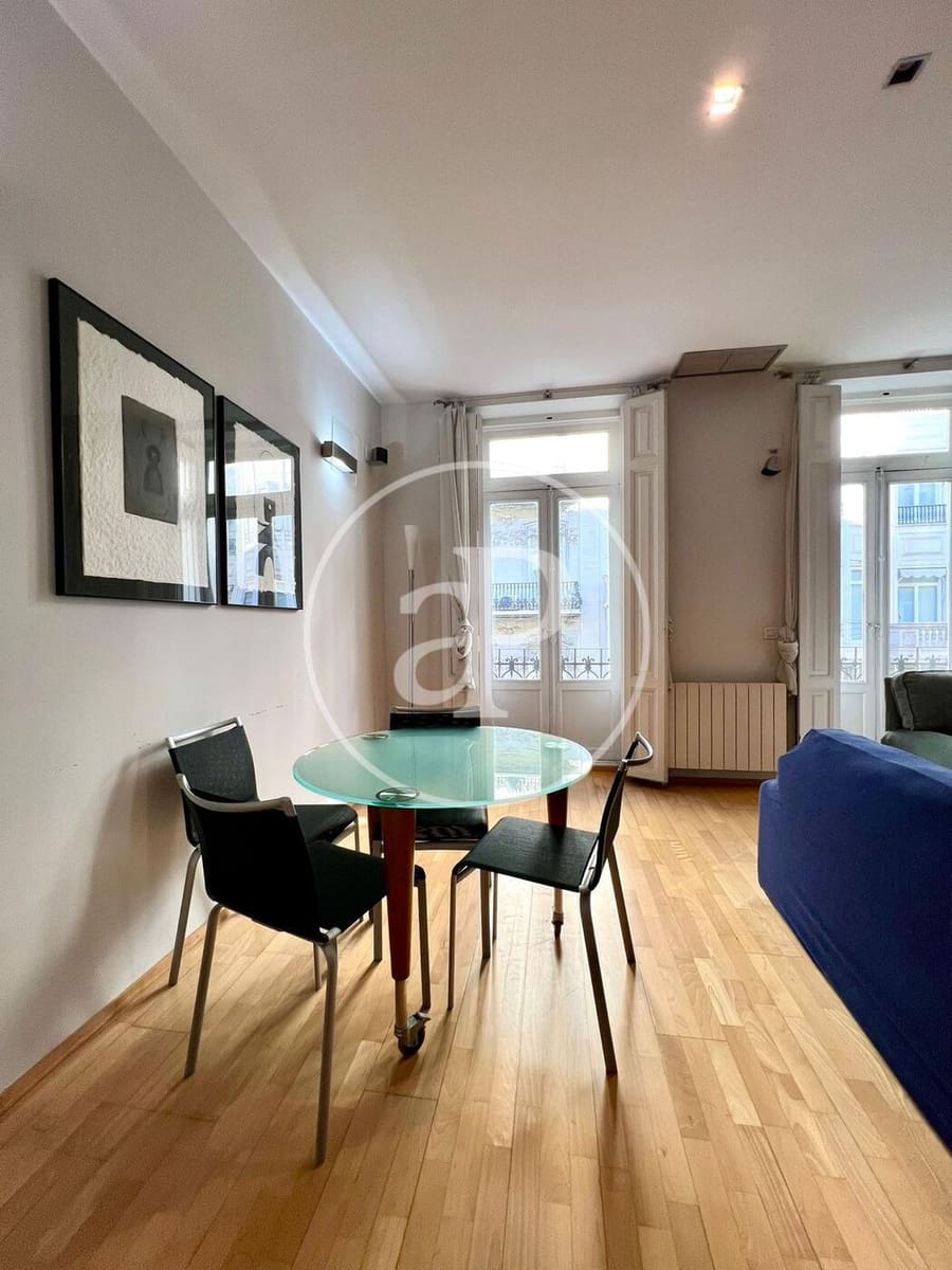1 bedroom Apartment for rent in Valencia city - € 2,000 (Ref: 9255352)