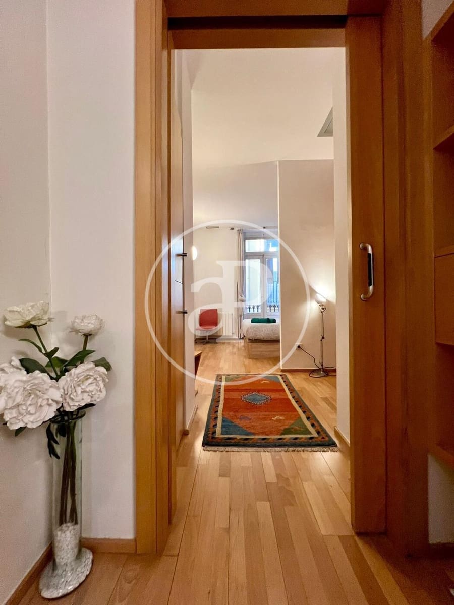 1 bedroom Apartment for rent in Valencia city - € 2,000 (Ref: 9255352)