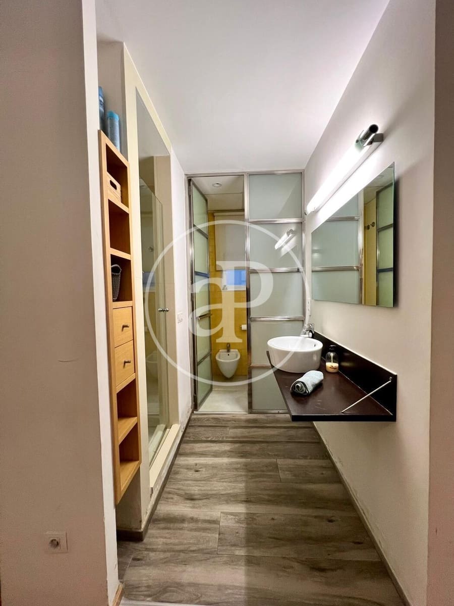 1 bedroom Apartment for rent in Valencia city - € 2,000 (Ref: 9255352)