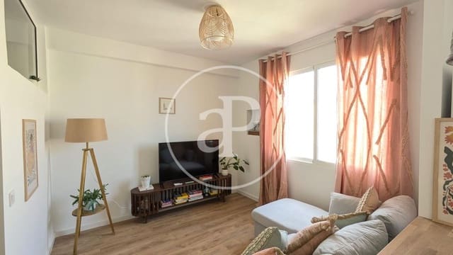 Penthouse de 3 chambres à louer à Cabanyal-Canyamelar, Valence ville - 1 390 € (Ref: 9257377)