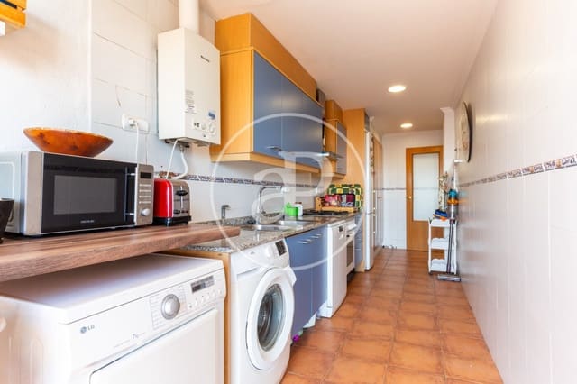 3 makuuhuone Kattohuoneisto vuokrattavana paikassa Valterna, Paterna mukana uima-altaan - 1 650 € (Ref: 9258181)