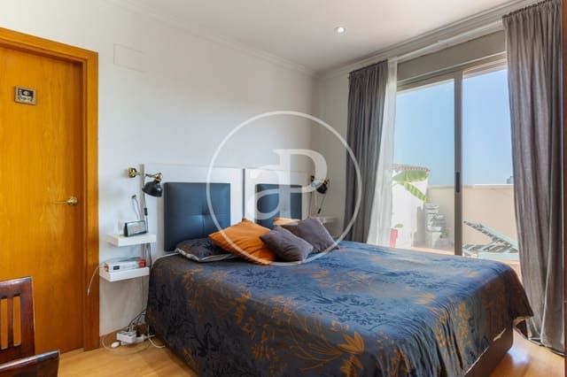 3 makuuhuone Kattohuoneisto vuokrattavana paikassa Valterna, Paterna mukana uima-altaan - 1 650 € (Ref: 9258181)