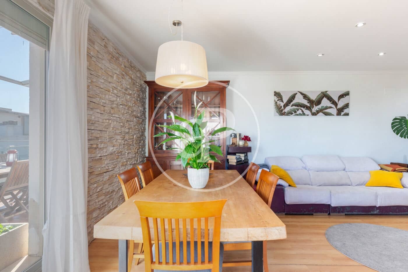 3 bedroom Penthouse for rent in Paterna with pool - € 1,650 (Ref: 9258181)