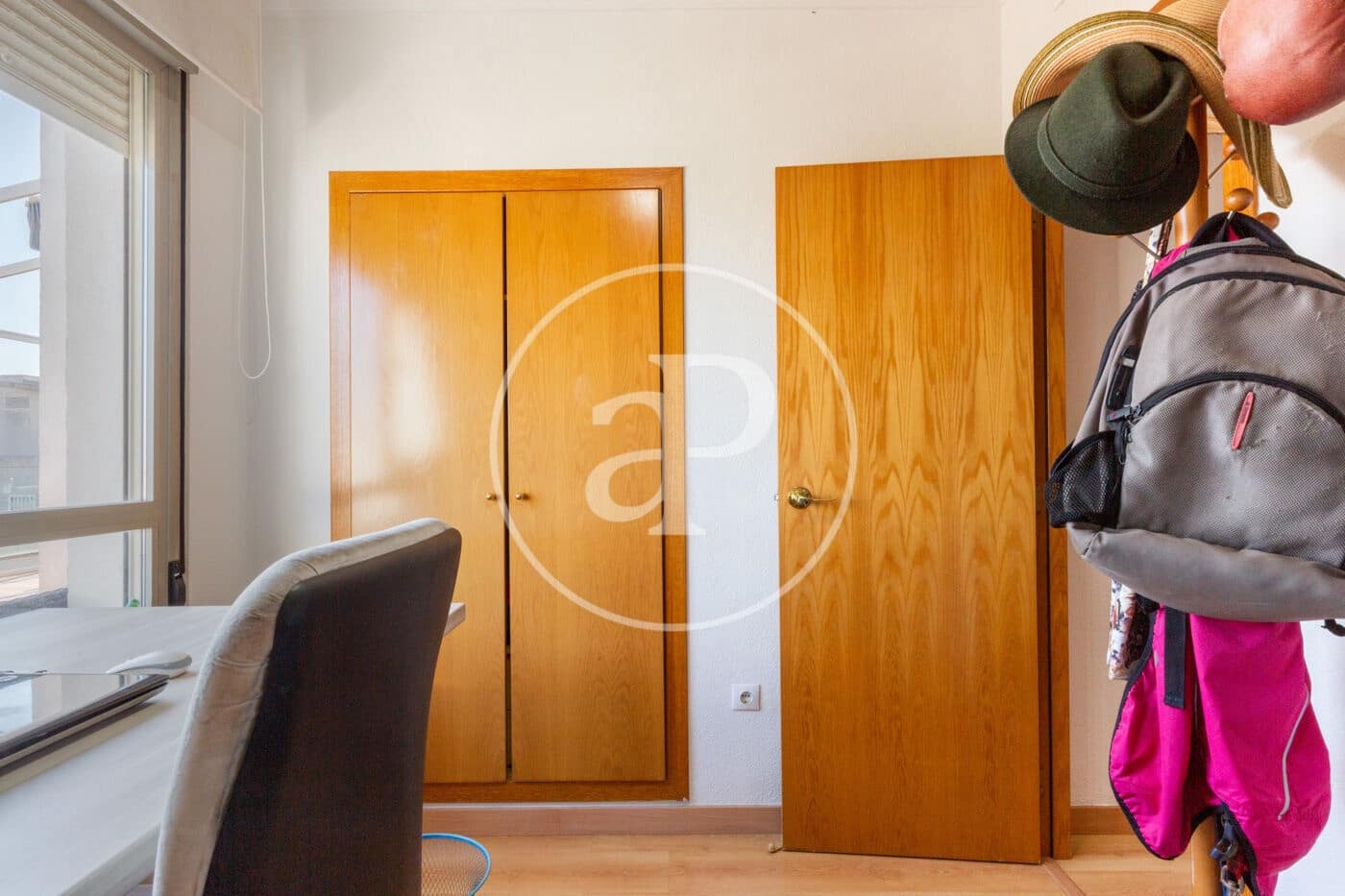 3 bedroom Penthouse for rent in Paterna with pool - € 1,650 (Ref: 9258181)