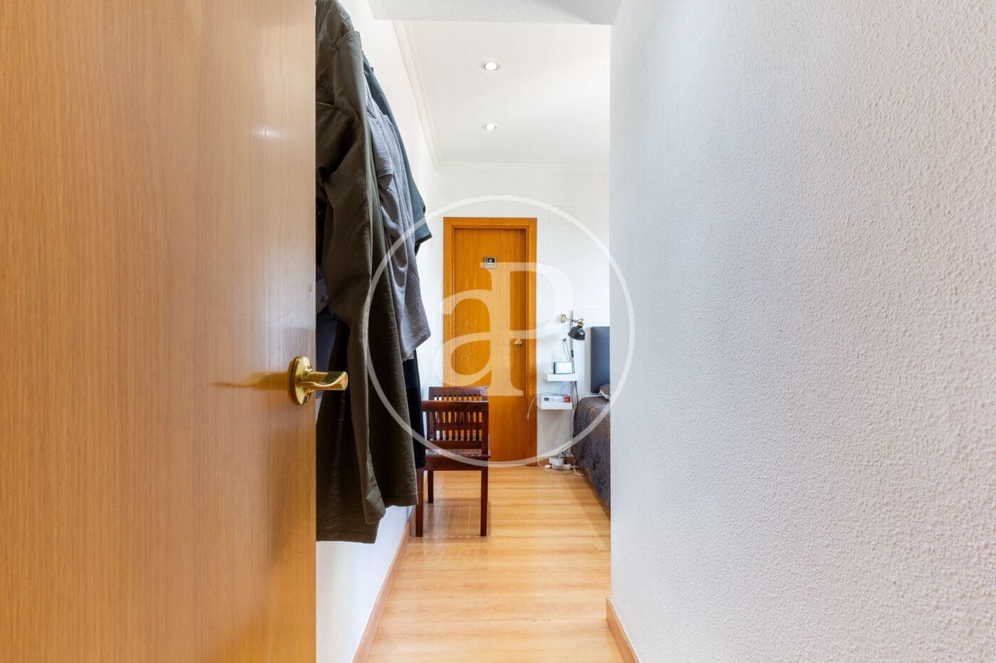 3 bedroom Penthouse for rent in Paterna with pool - € 1,650 (Ref: 9258181)