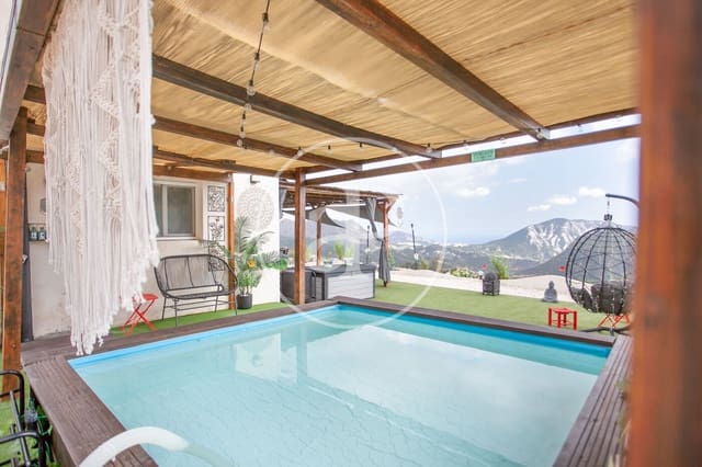 Chalet de 1 habitación en Callosa d'En Sarrià en venta con piscina - 325.000 € (Ref: 9264634)