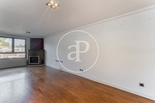 Chalet de 3 habitaciones en La Cañada, Paterna en venta con piscina - 450.000 € (Ref: 9269826)