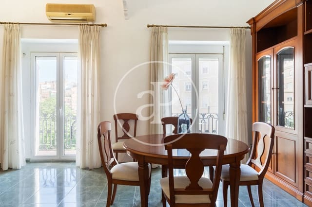 Apartamento de 3 habitaciones en La Gran Via, València ciudad en alquiler - 1.800 € (Ref: 9269829)