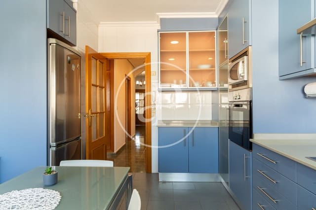 Apartamento de 3 habitaciones en La Gran Via, València ciudad en alquiler - 1.800 € (Ref: 9269829)