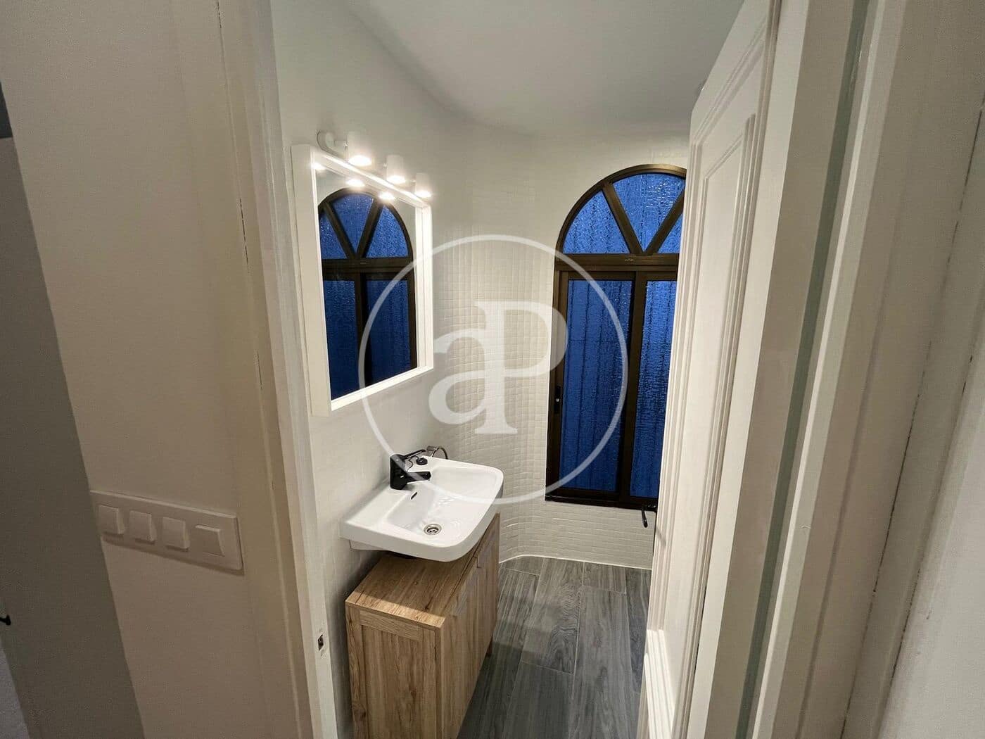 1 bedroom Apartment for rent in Valencia city - € 1,200 (Ref: 9271490)