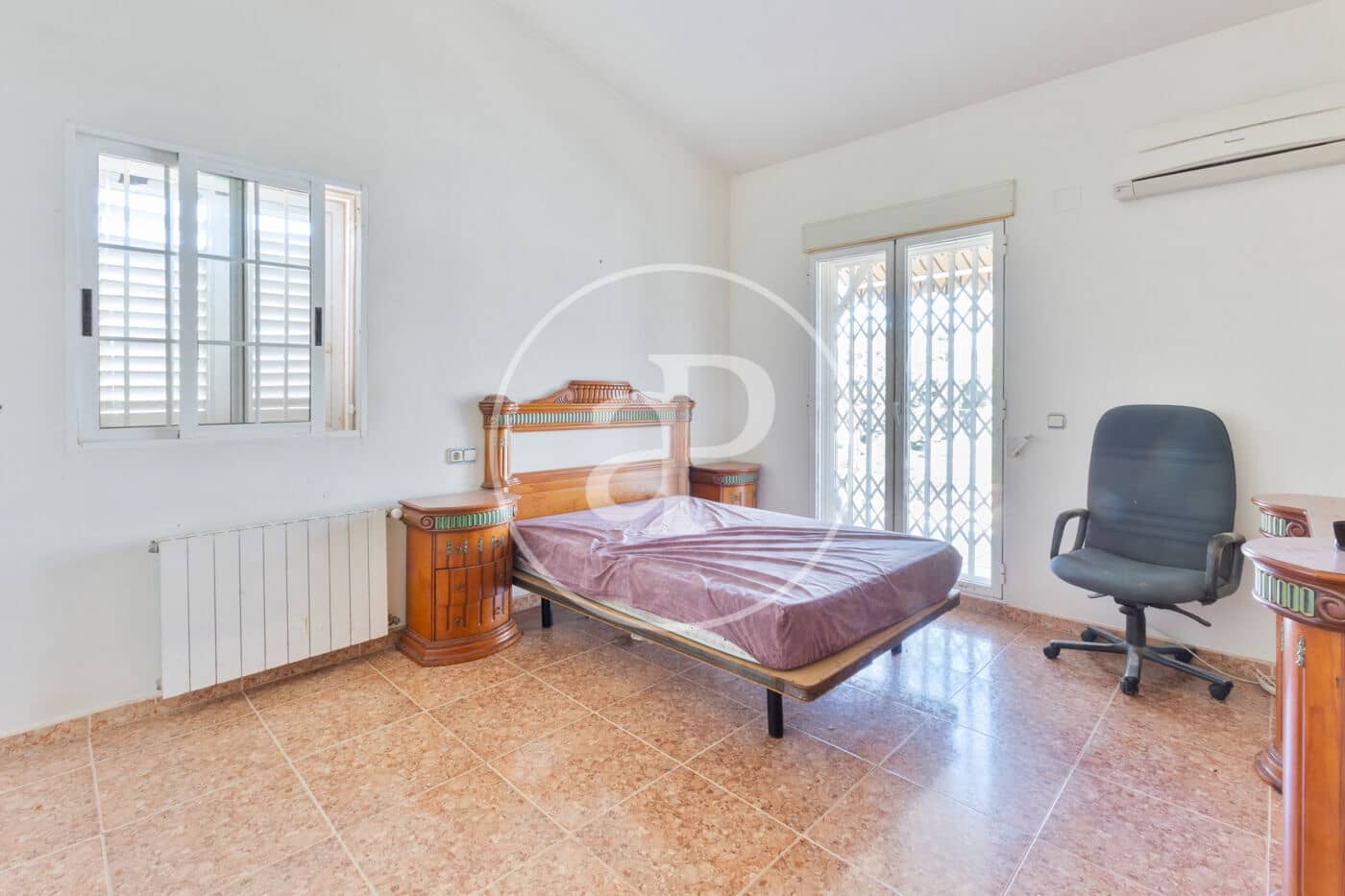 6 soveværelse Villa til salg i Chiva - € 410.000 (Ref: 9271494)