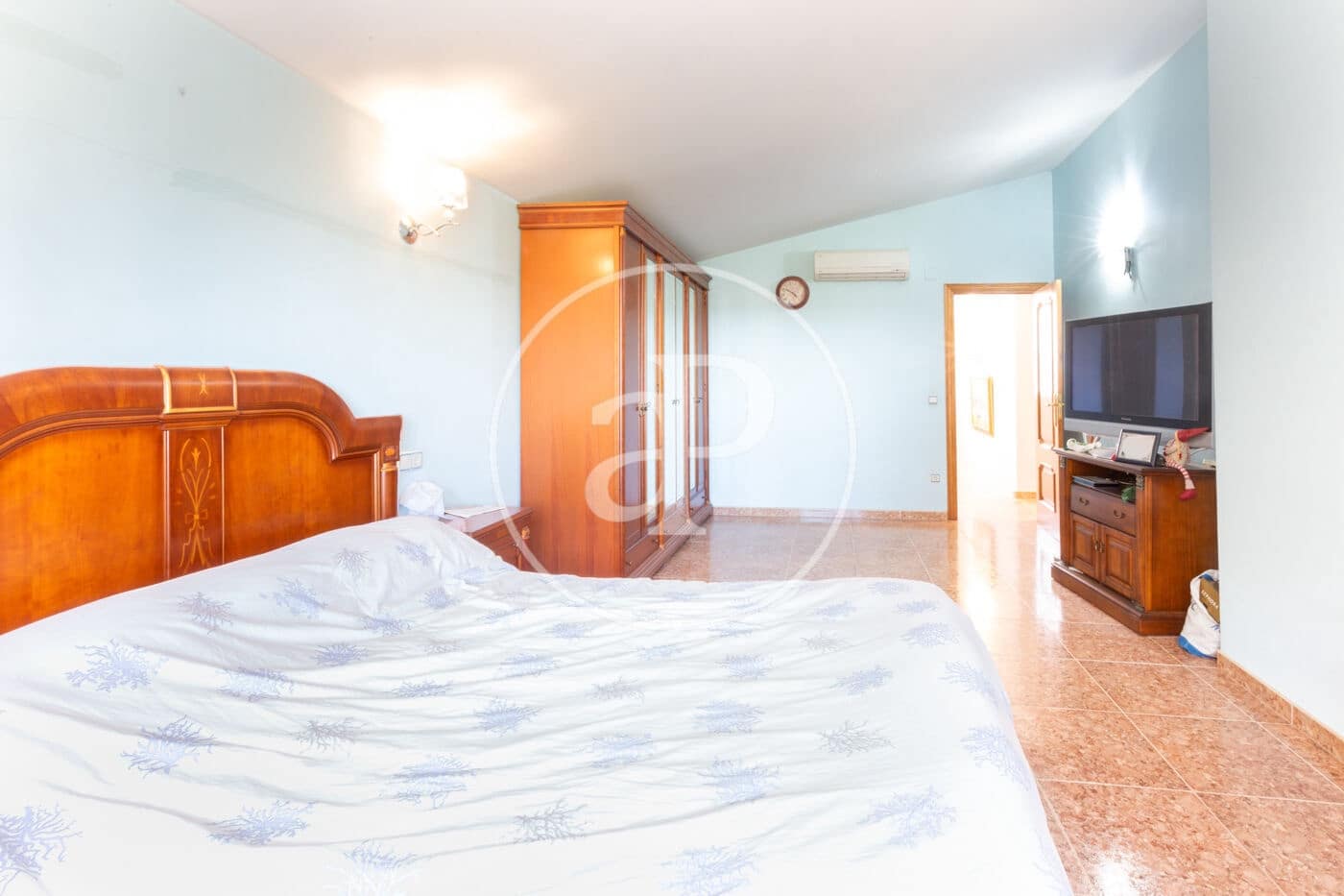 6 soveværelse Villa til salg i Chiva - € 410.000 (Ref: 9271494)