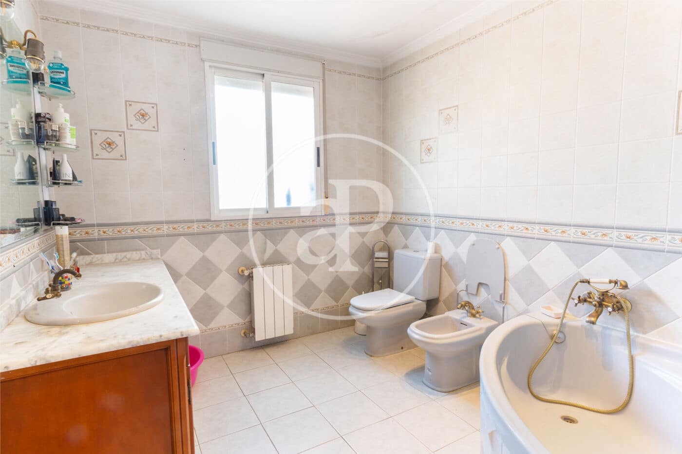 6 soveværelse Villa til salg i Chiva - € 410.000 (Ref: 9271494)