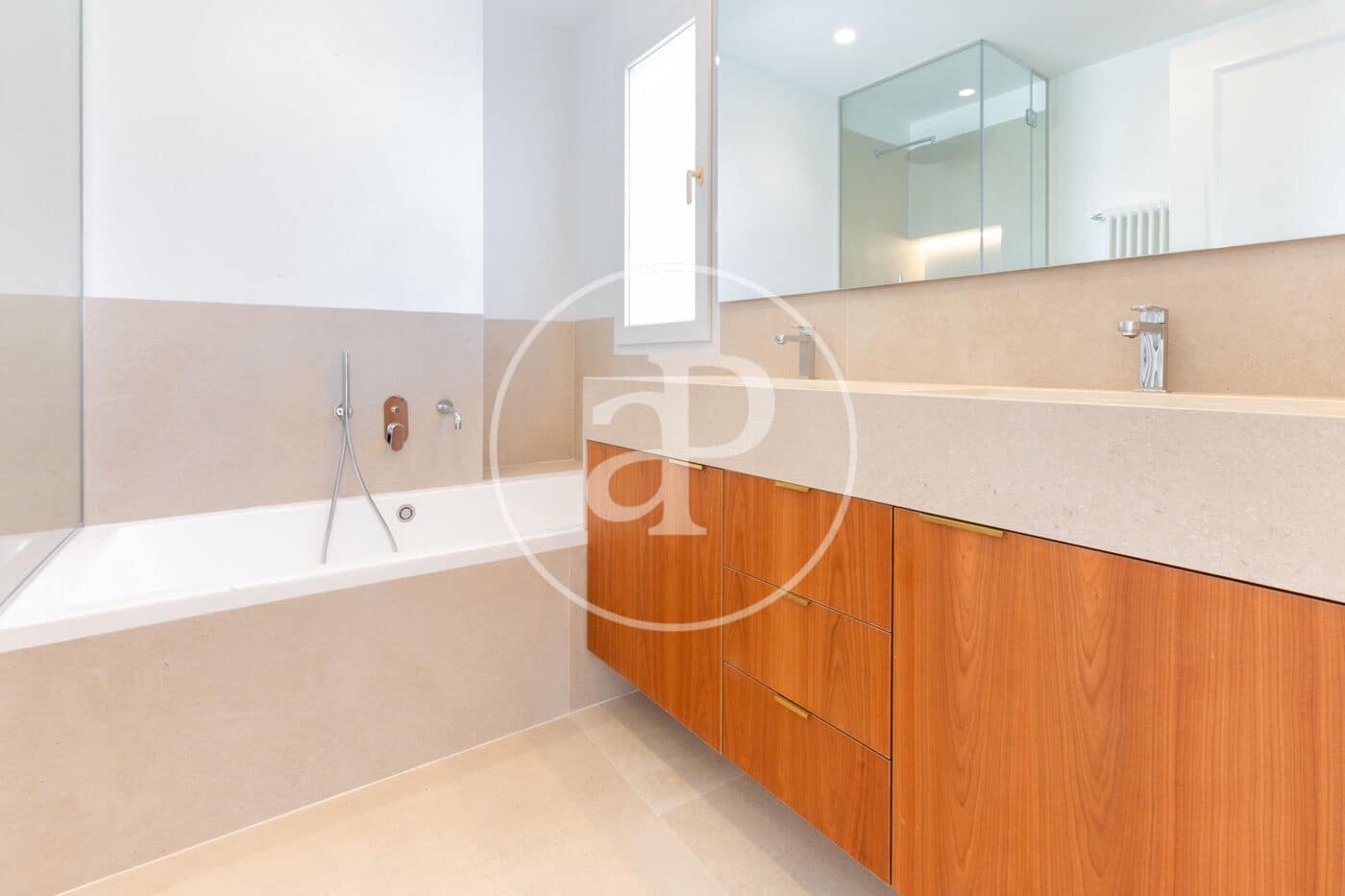 3 makuuhuone Huoneisto myytävänä paikassa Valencia kaupunki - 750 000 € (Ref: 9276407)