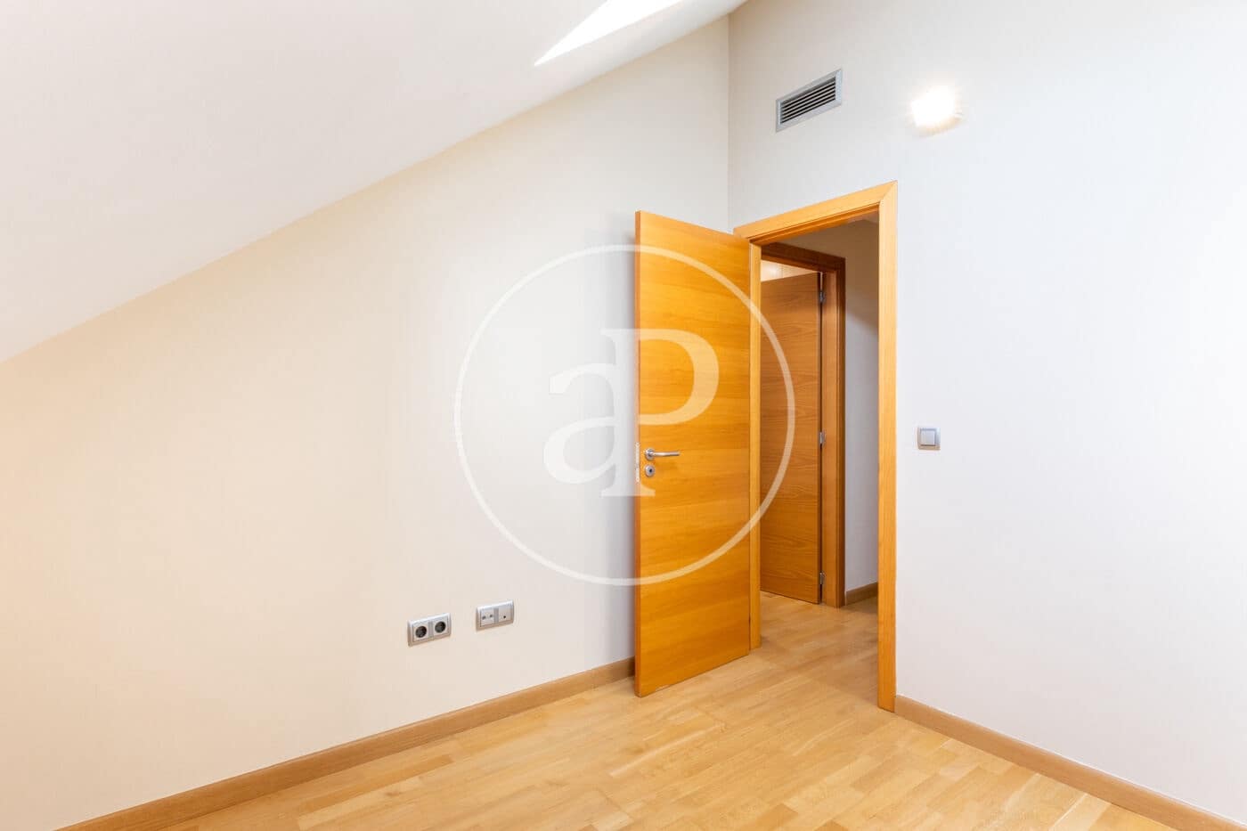 3 soveværelse Lejlighed til salg i Valencia by - € 1.050.000 (Ref: 9276409)