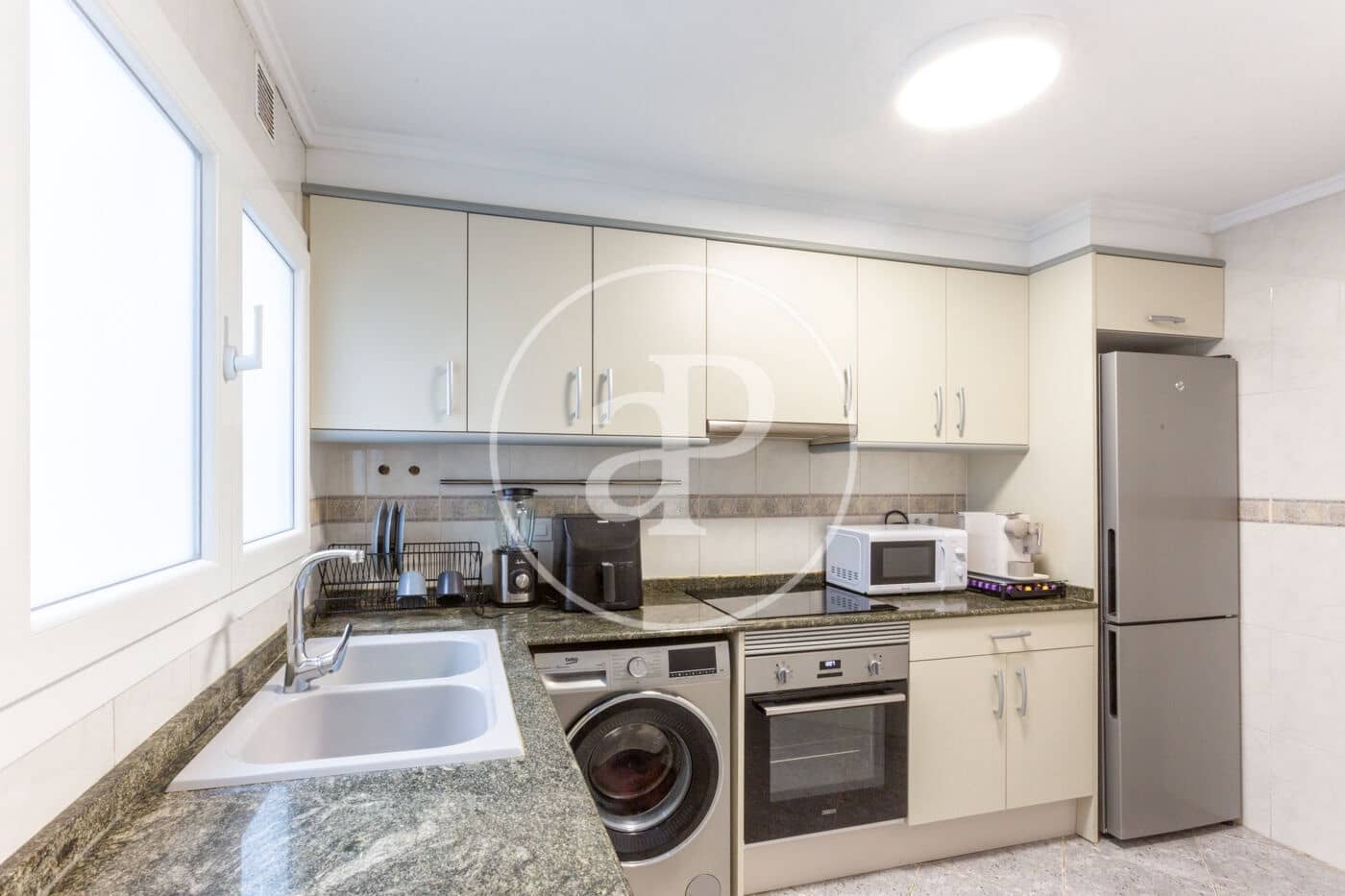 4 sovrum Lägenhet till salu i Valencia stad - 399 000 € (Ref: 9276410)