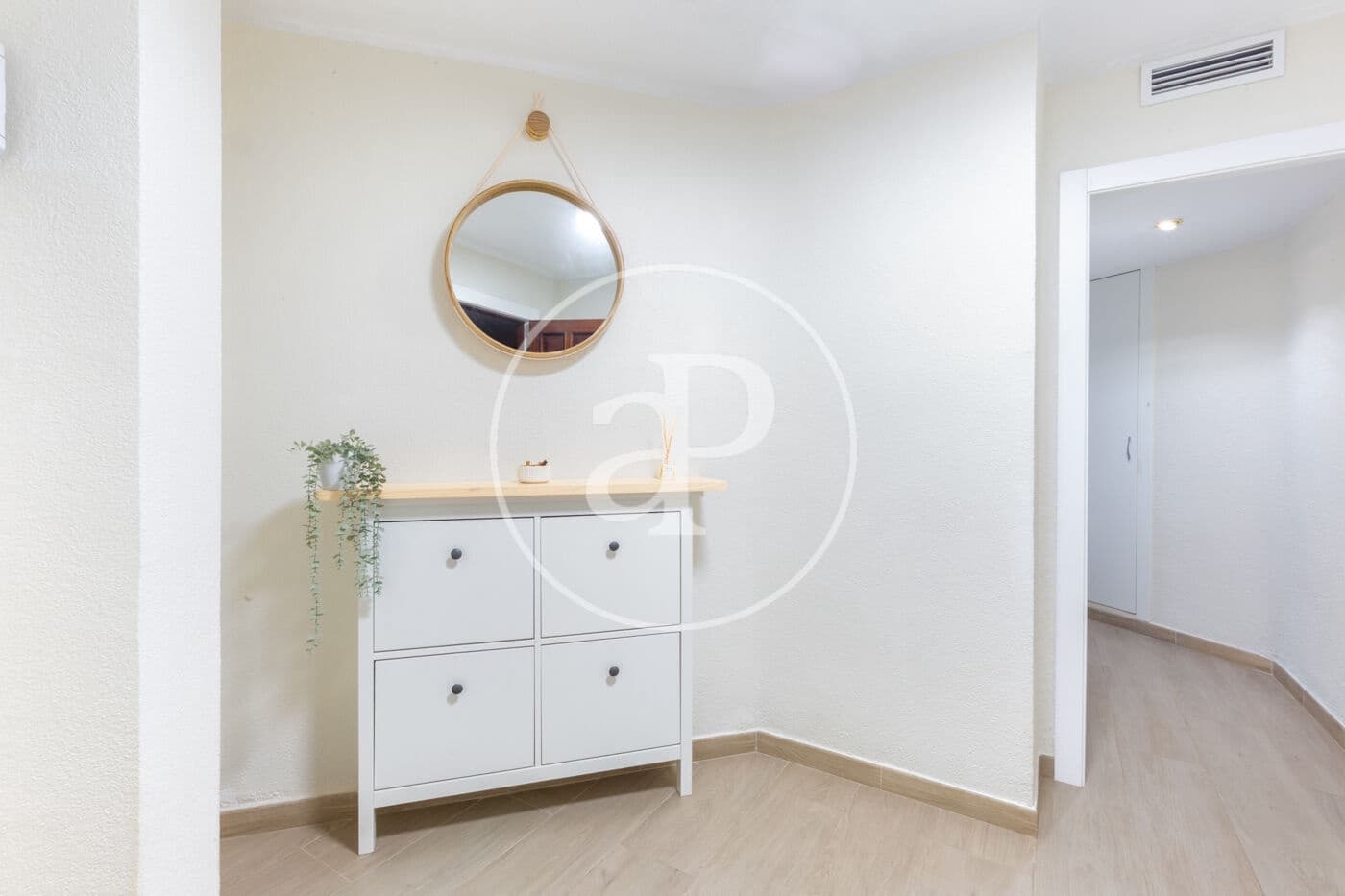 4 sovrum Lägenhet till salu i Valencia stad - 399 000 € (Ref: 9276410)