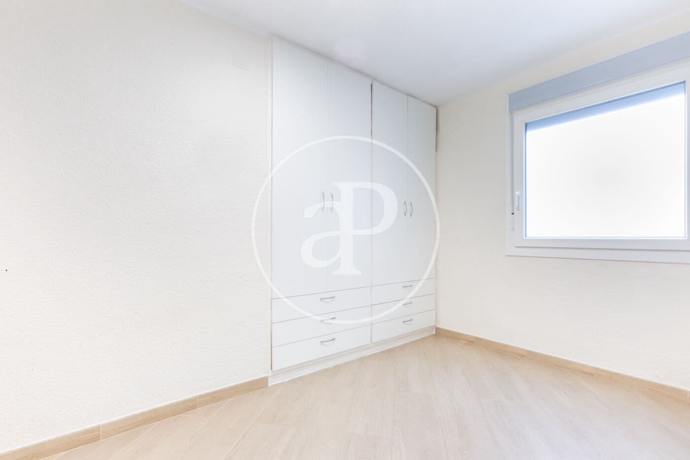 4 sovrum Lägenhet till salu i Valencia stad - 399 000 € (Ref: 9276410)