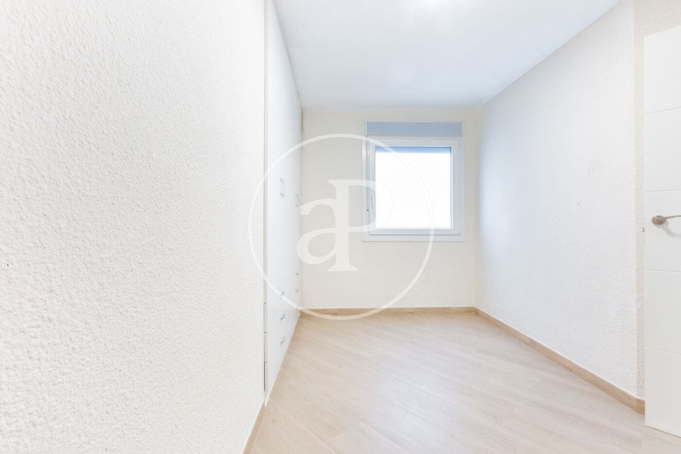 4 sovrum Lägenhet till salu i Valencia stad - 399 000 € (Ref: 9276410)