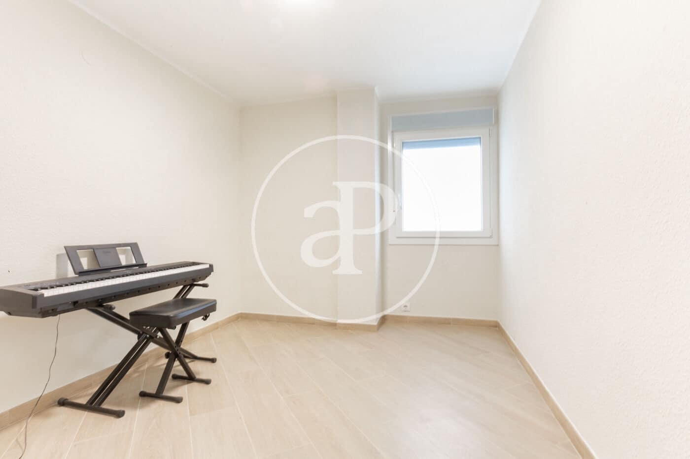 4 sovrum Lägenhet till salu i Valencia stad - 399 000 € (Ref: 9276410)