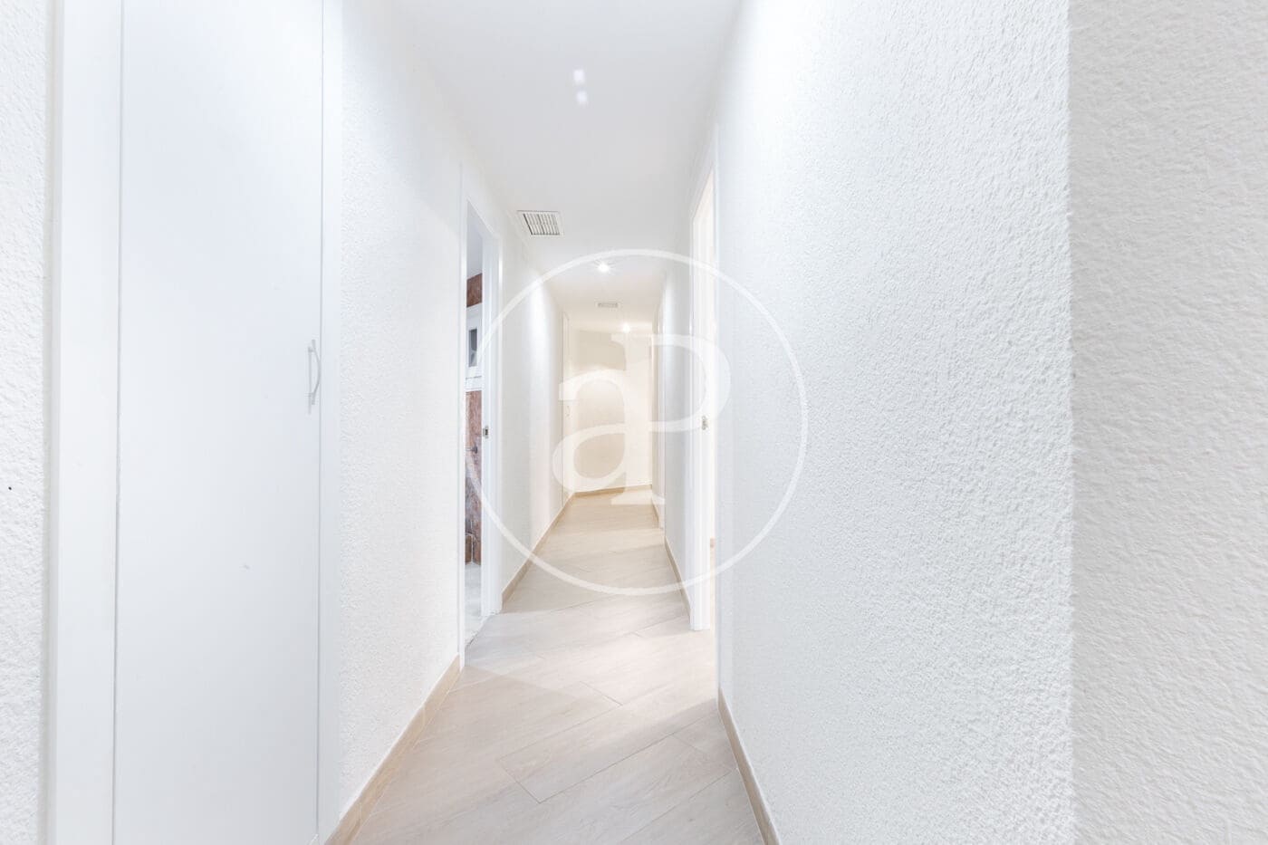 4 sovrum Lägenhet till salu i Valencia stad - 399 000 € (Ref: 9276410)