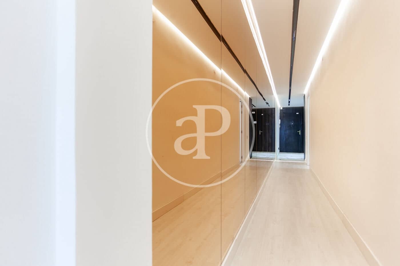 3 soveværelse Lejlighed til salg i Benidorm - € 700.000 (Ref: 9285560)