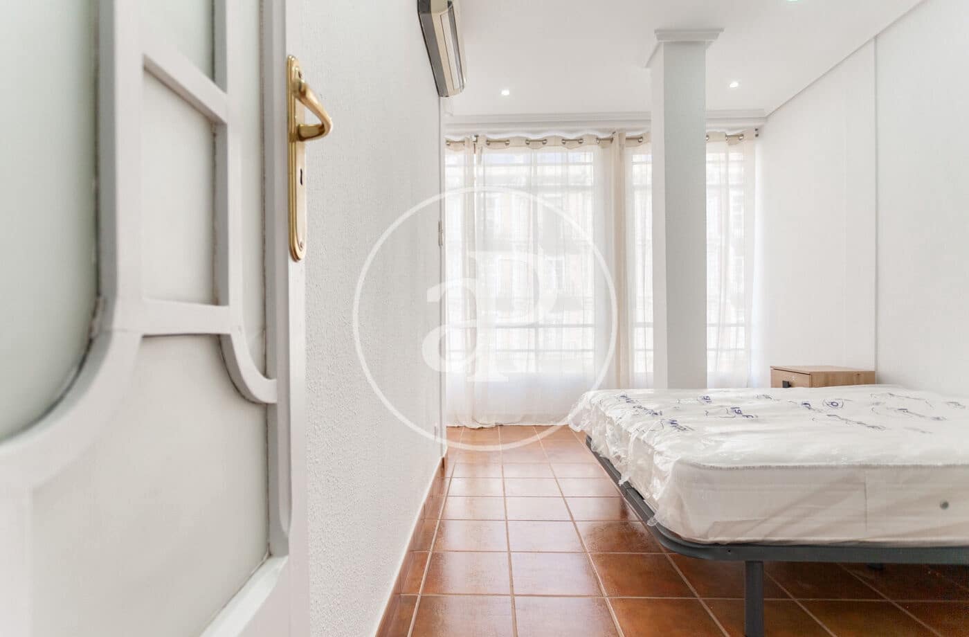 4 makuuhuone Huoneisto vuokrattavana paikassa Valencia kaupunki - 2 000 € (Ref: 9291679)