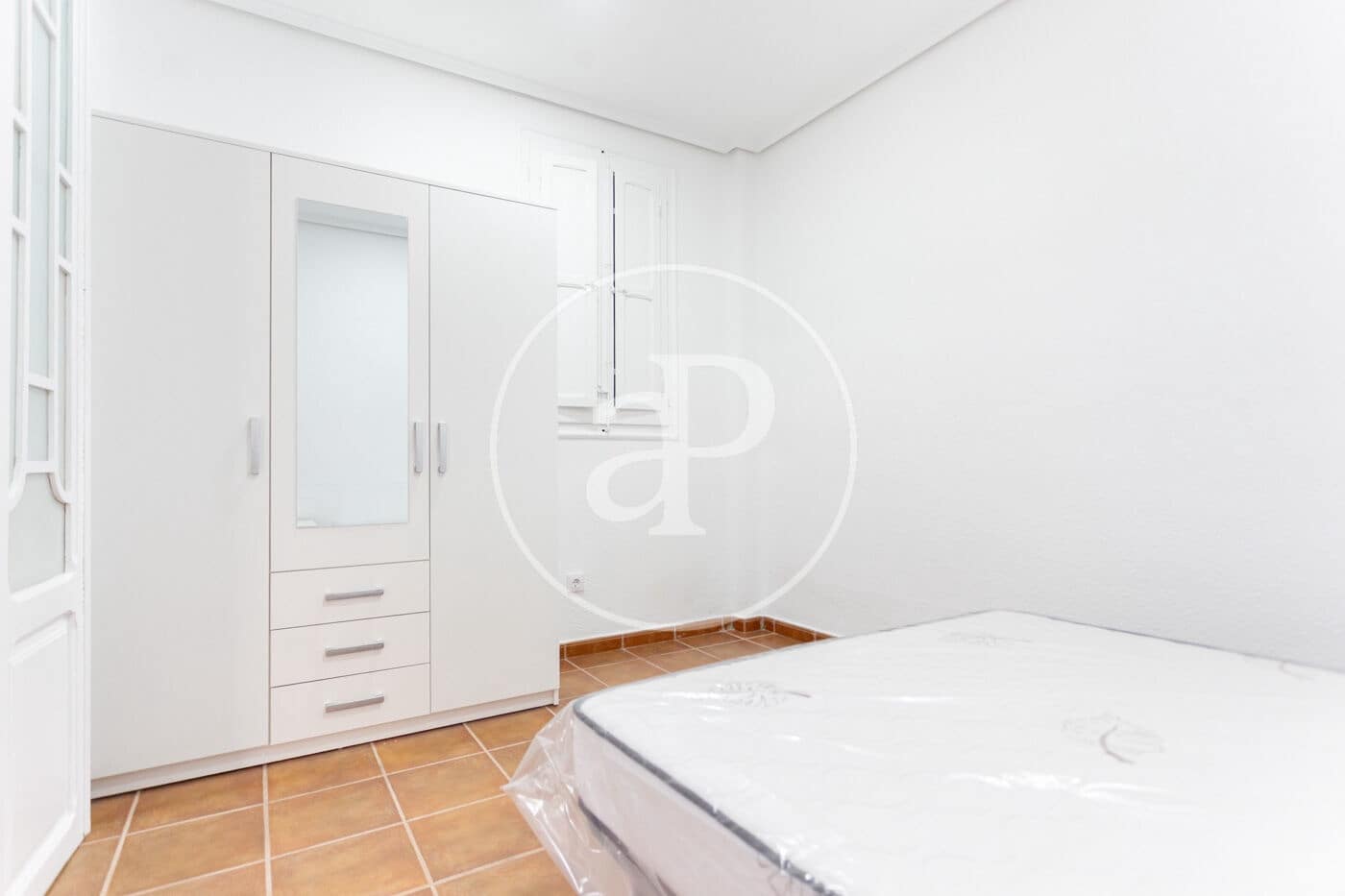 4 makuuhuone Huoneisto vuokrattavana paikassa Valencia kaupunki - 2 000 € (Ref: 9291679)