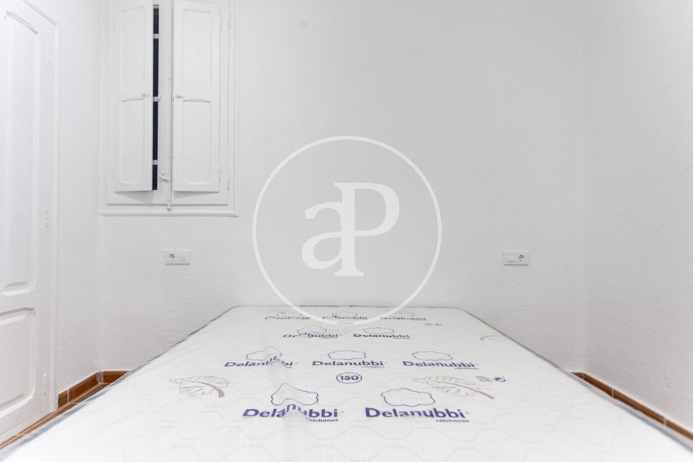 4 makuuhuone Huoneisto vuokrattavana paikassa Valencia kaupunki - 2 000 € (Ref: 9291679)