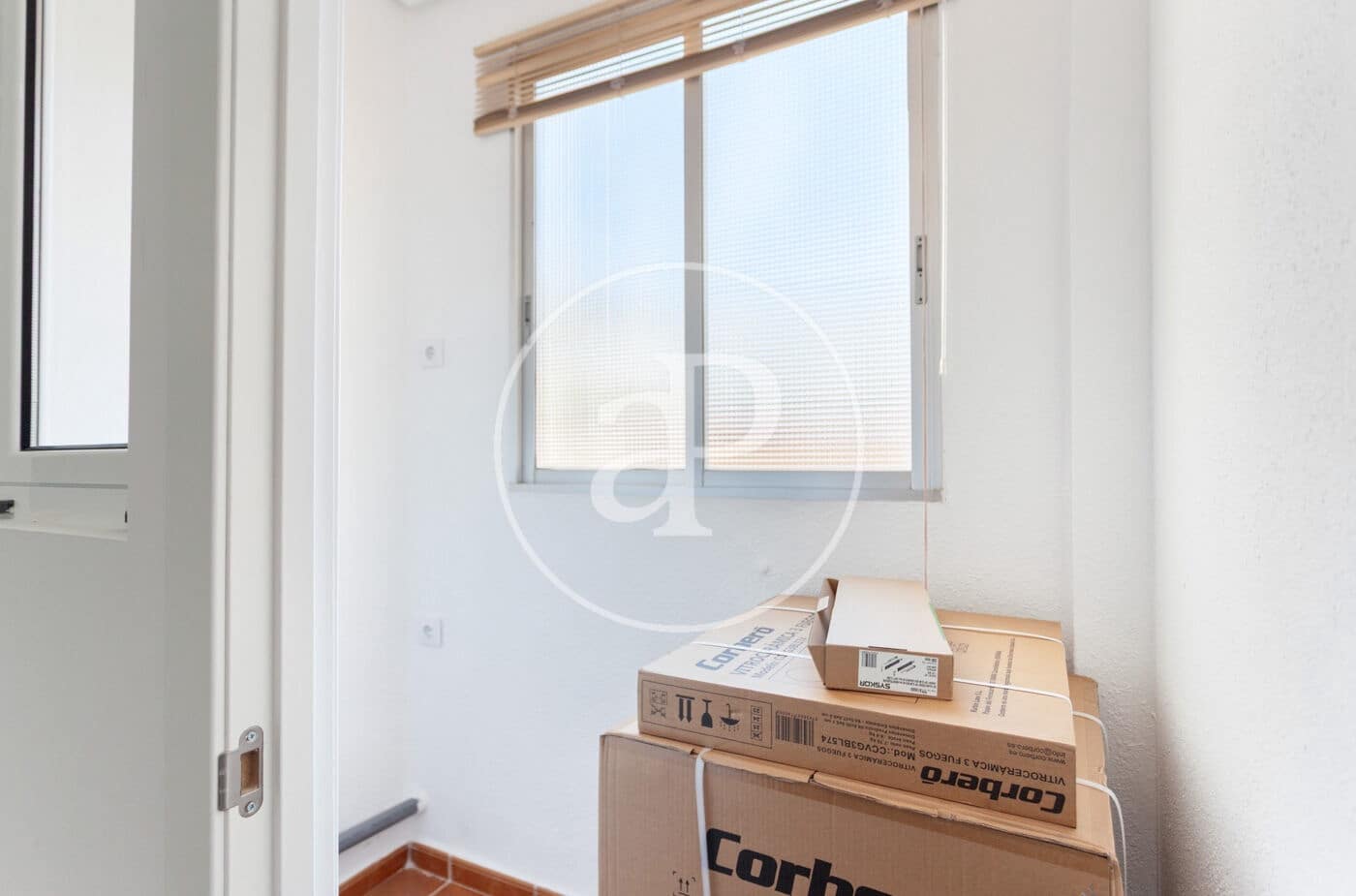 4 makuuhuone Huoneisto vuokrattavana paikassa Valencia kaupunki - 2 000 € (Ref: 9291679)