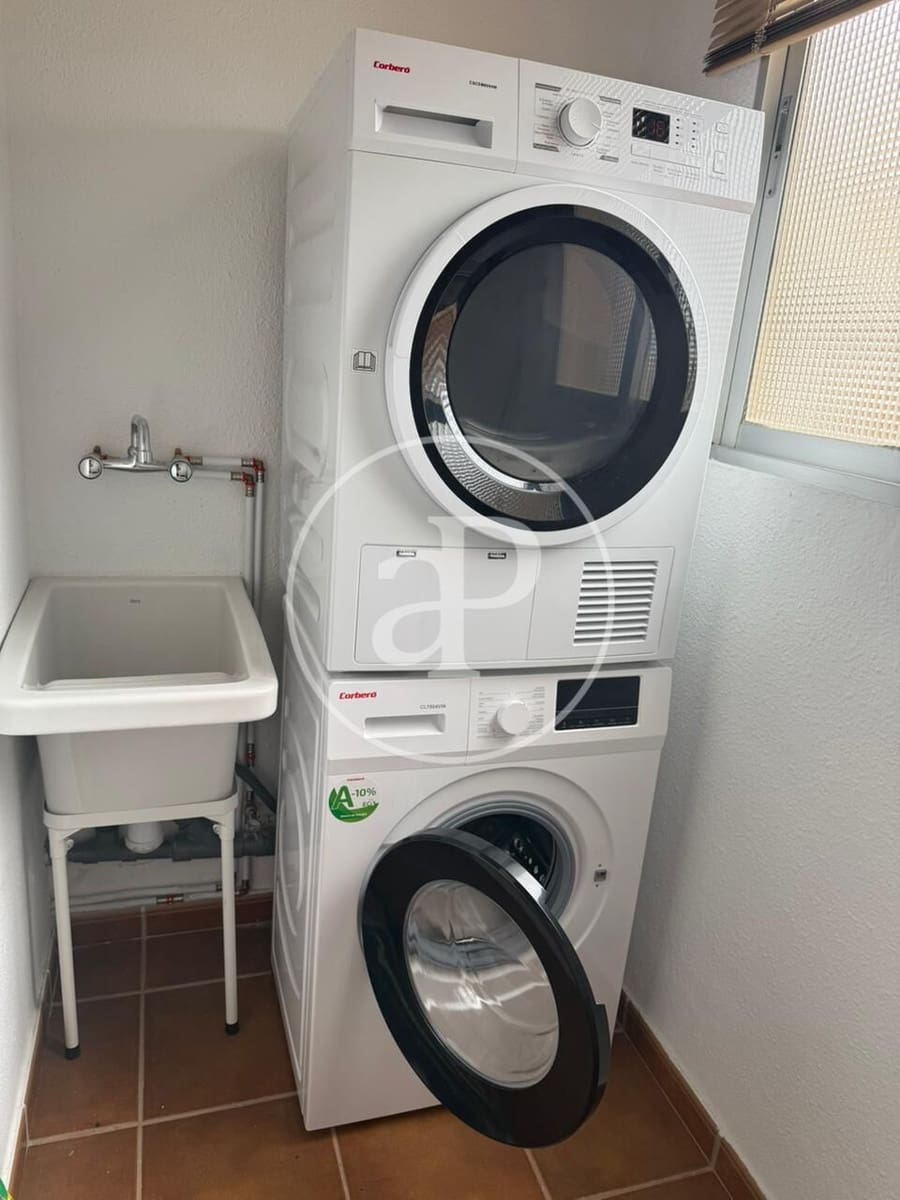 4 makuuhuone Huoneisto vuokrattavana paikassa Valencia kaupunki - 2 000 € (Ref: 9291679)